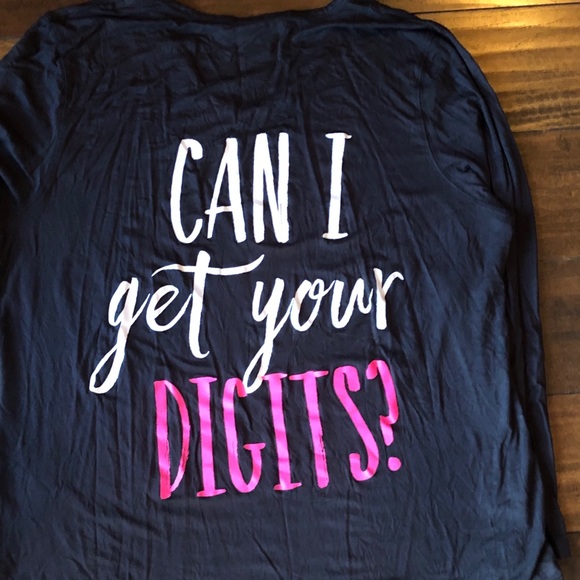 NEW! #IAMASHLEY Graphic Shirt ✨ - Picture 2 of 3